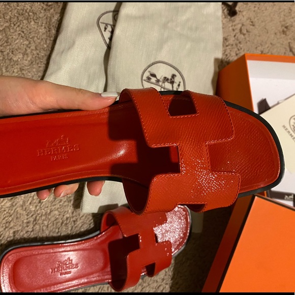 Hermes oran sandel limited edition （sold） - Picture 2 of 6